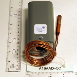 SPST Remote Bulb Temp. Control Nema 1 30/50F; Compensated Diff 2F 6' Cap.