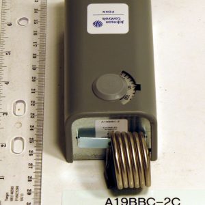 120/208/240v SPDT Coiled Bulb Space Thermostat For Cooling -30/100F