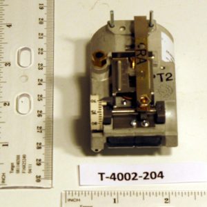 RA Pneumatic Vertical Mount Thermostat Less Cover 55-85F