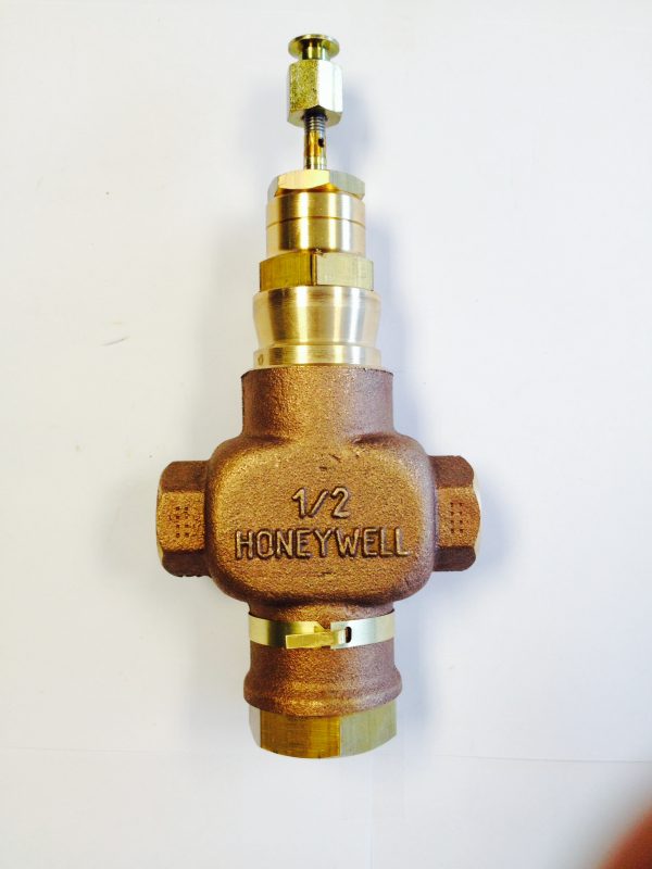 1/2" NPT. 2 Way Steam/H2O Valve 1.16 Cv
