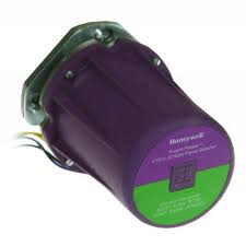 120 Vac Flame Sensor Ultraviolet Purple Peeper Self Checking With 1" NPT. Mounti