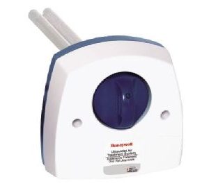 Honeywell UV100E1043 - Single-Lamp Return Air Treatment with SmartLamp Technology